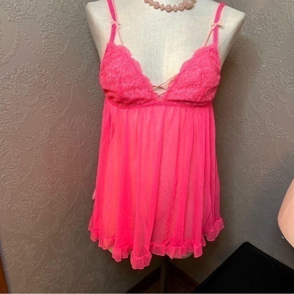 Victorias Secret Chemise M New NWT pink